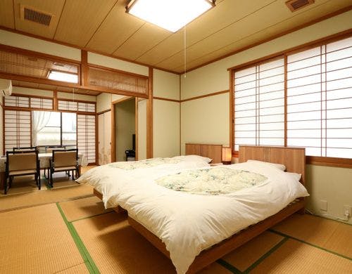 《サービス》コンセント付きベッドフレーム