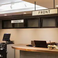 ล็อบบี้|เคาน์เตอร์ต้อนรับ