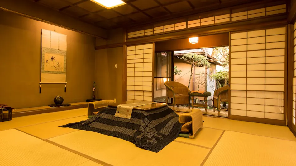 Hakone Yumoto Onsen Gensen Kakenagashi Furotsuki Hanare Oheya Shoku no Yado Yamabeso