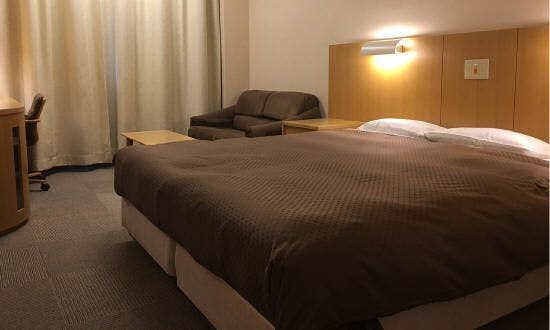 ห้องพักเตียงคู่ อาคารตะวันออก