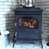 로그 하우스 코티지 히나타의 장작 난로.