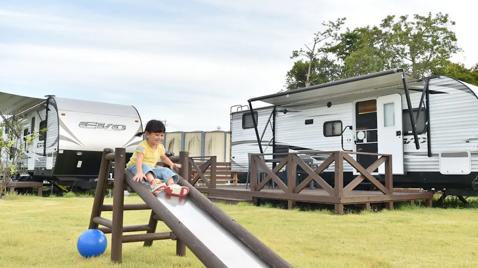 THE TRAILERHOUSE VILLAGE Omuta SPA