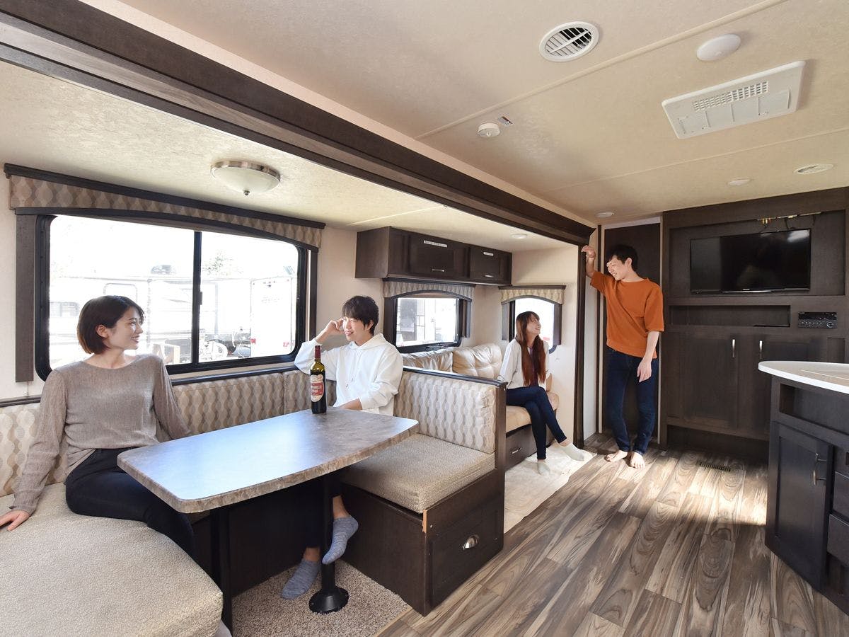 THE TRAILERHOUSE VILLAGE Omuta SPA