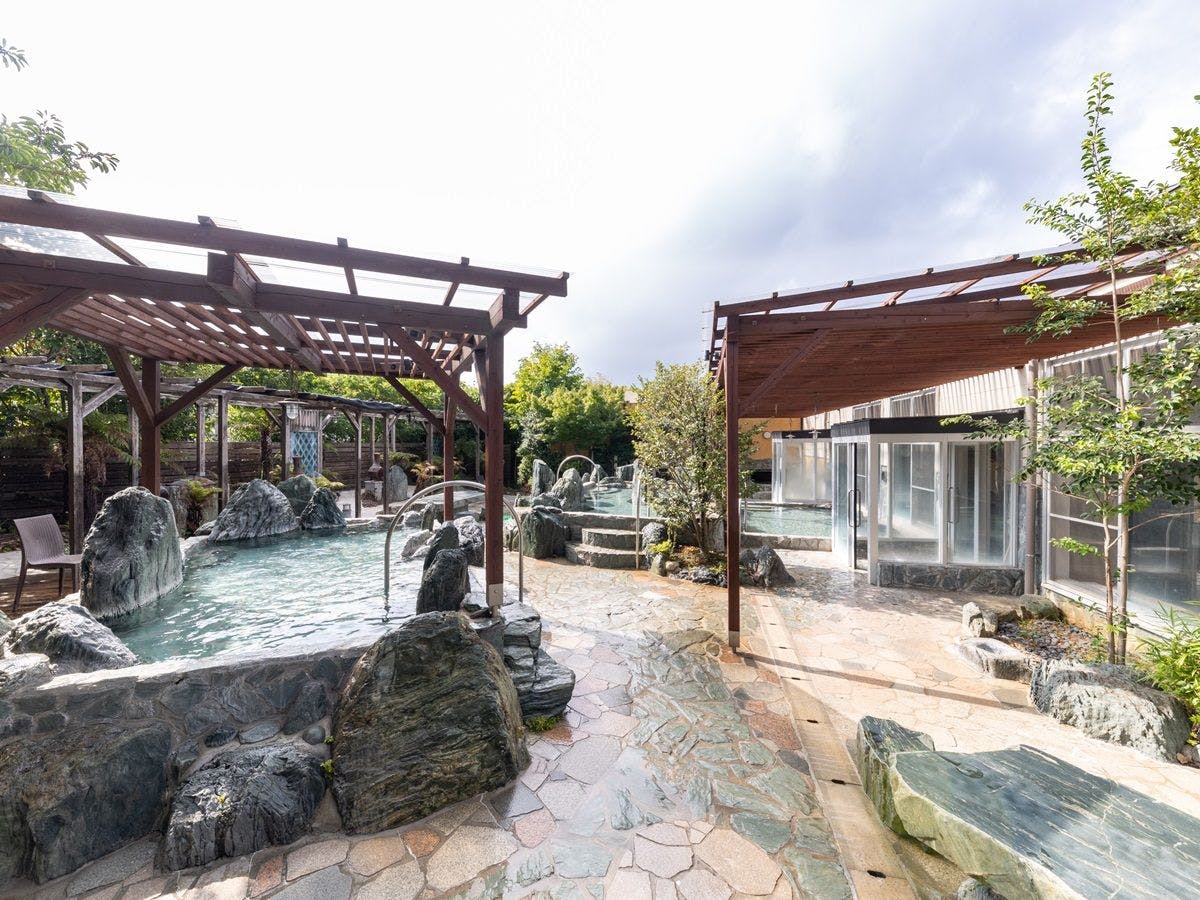 THE TRAILERHOUSE VILLAGE Omuta SPA