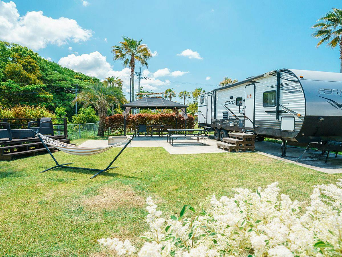 THE TRAILERHOUSE VILLAGE Omuta SPA
