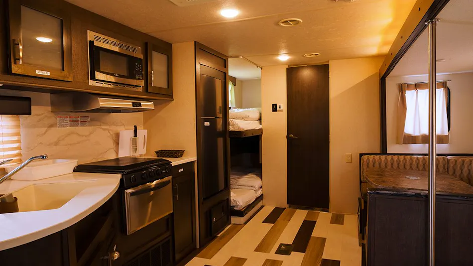 THE TRAILERHOUSE VILLAGE Omuta SPA