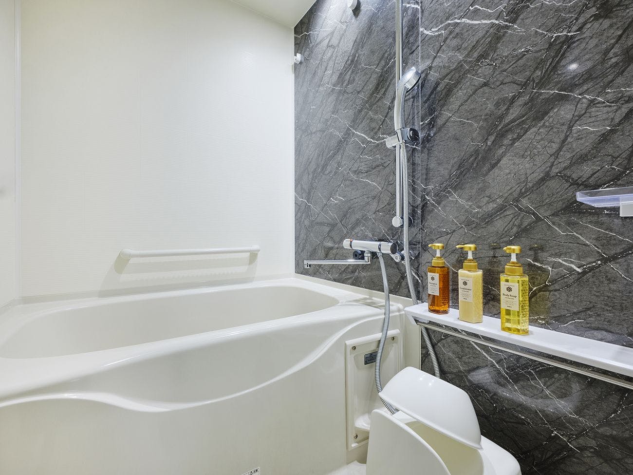 욕조가 있는 욕실