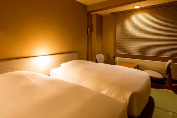 Twin yang direkomendasikan untuk pasangan suami istri atau pasangan.