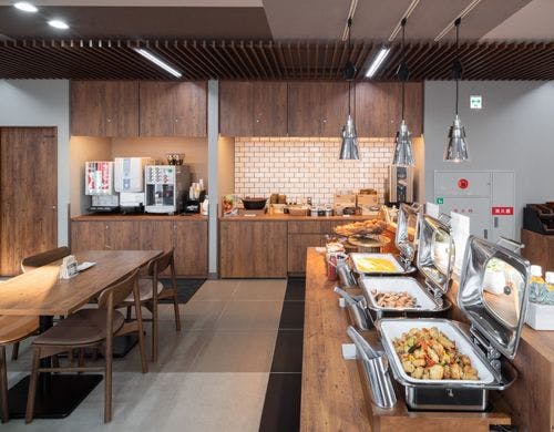 おかわり自由のビュッフェ形式です