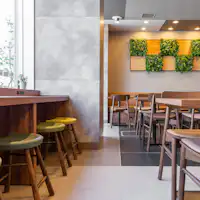 로하스 라운지에서 맛있는 식사를 즐기세요.