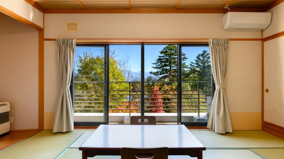 Hayataro Onsen - Suzuran Hayate, a Lakeside Inn in the Alps