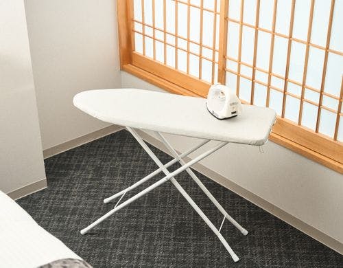 【貸出備品】アイロン・アイロン台