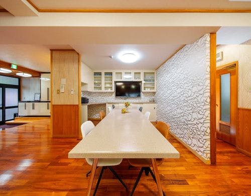 1階＜ダイニング＞