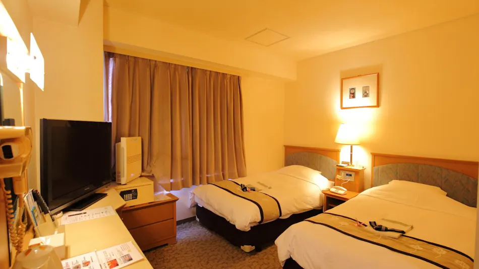 Harbor Plaza Hotel