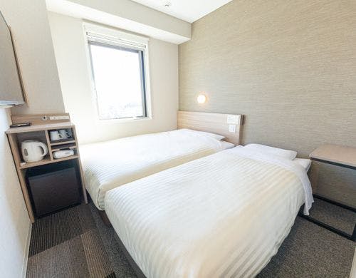 ダブルベッドとエキストラベッド