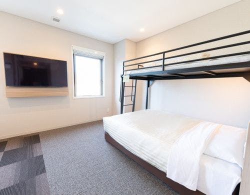 広々設計で車椅子でも動きやすいお部屋です