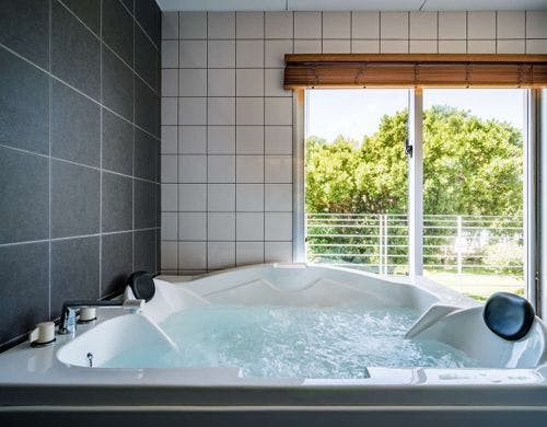 201 : オーシャンビュープレミアムスイート