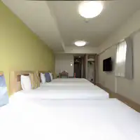 ซิงเกิล x4 ไม่มีฉากกั้น ชั้นสูง หันหน้าไปทางประตูทางเข้า