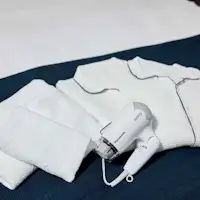 ผ้าขนหนู, เสื้อคลุม, ไดร์เป่าผม