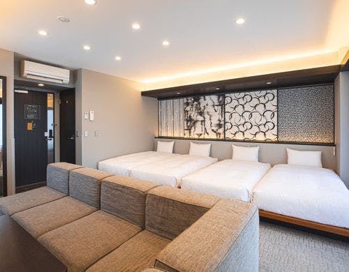 デラックスルーム4名