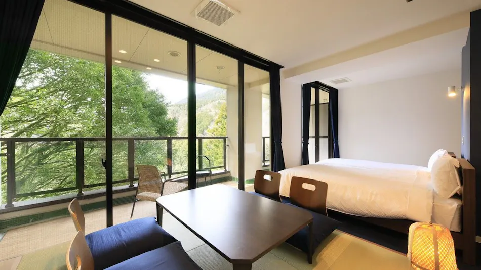 Hakone Suisen: Inn with Private Hot Spring Source