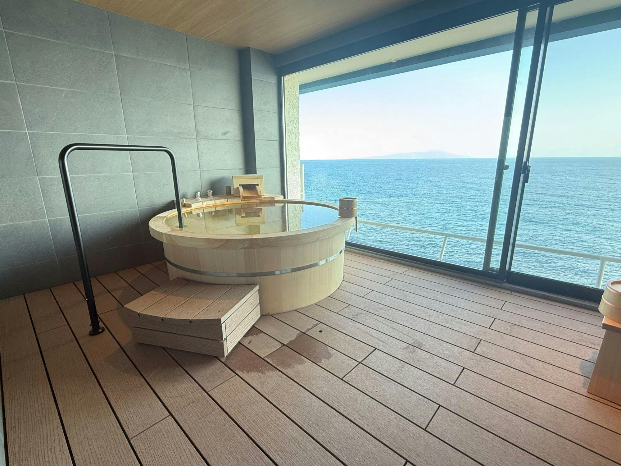 Atagawa Onsen Blue Ocean