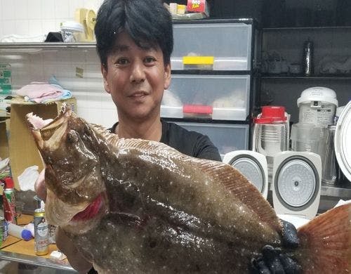 新鮮な地元志摩沖の天然魚