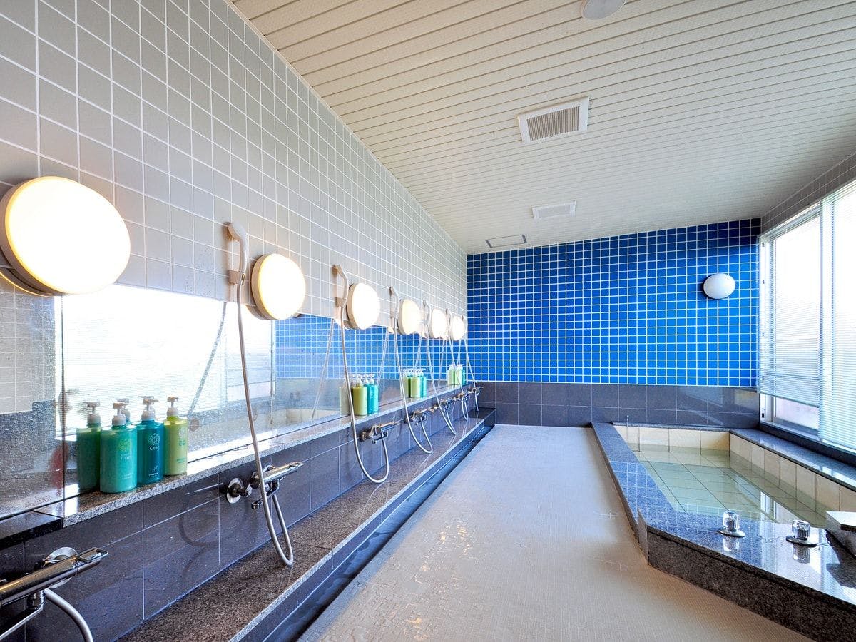 【Pemandian Umum Pria】