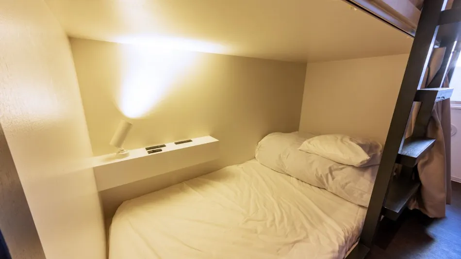 &AND HOSTEL MINAMISENJU
