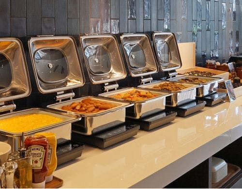 ビュッフェ式朝食