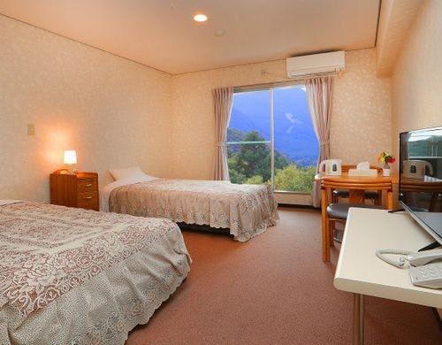 *洋室ツイン/バストイレ付のお部屋で安心