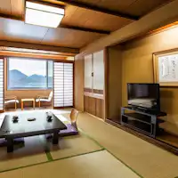 호수 쪽 일본식 방