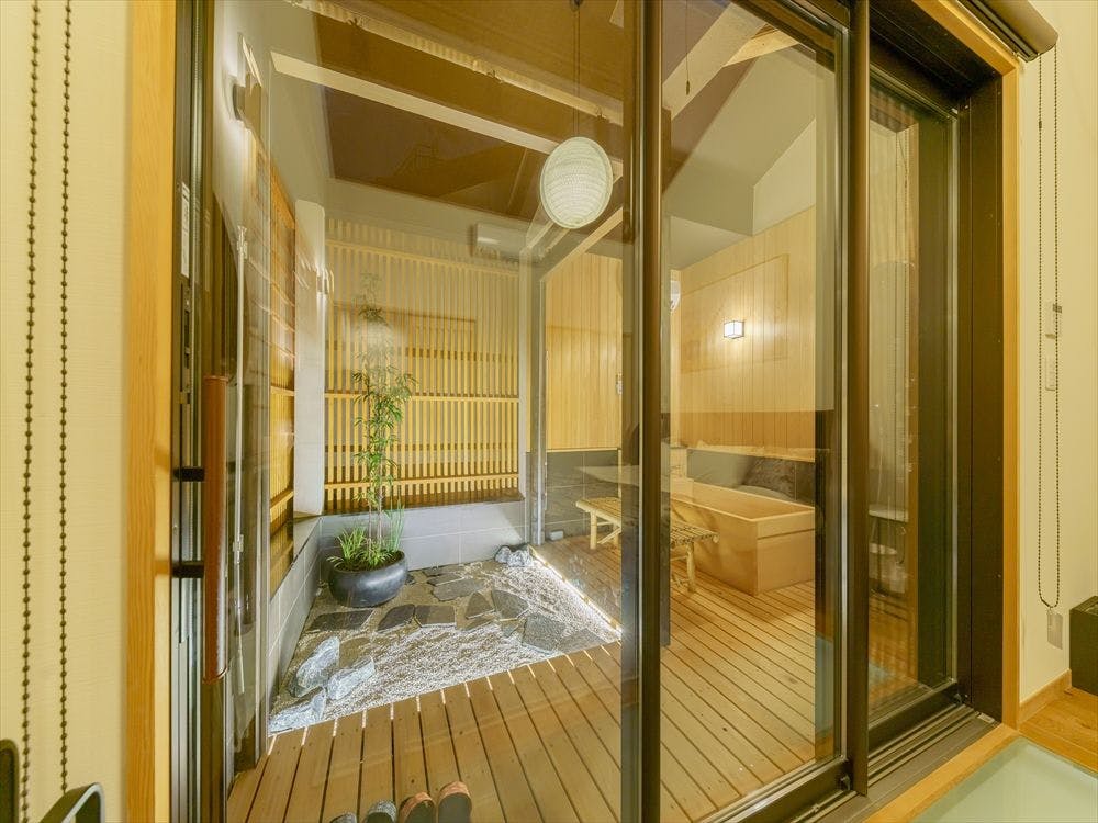 Yadoya Yanagi Street West Building
