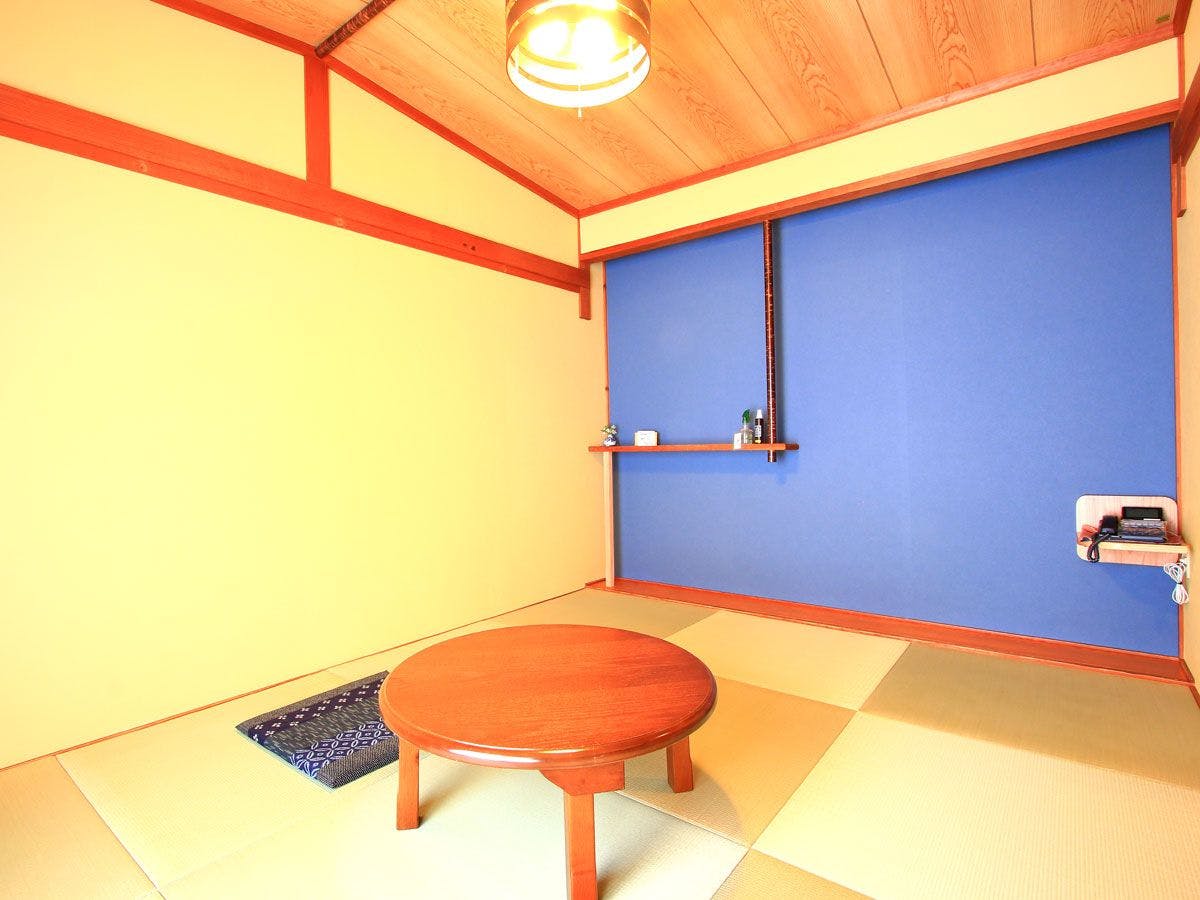 【Bilik Gaya Jepun 6 Tatami】Bilik gaya Jepun dengan suasana yang tenang.