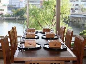 ตัวอย่างห้องส่วนตัวในร้านอาหารภายในโรงแรม