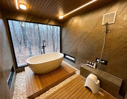 大自然を眺めながら入浴可能なお風呂