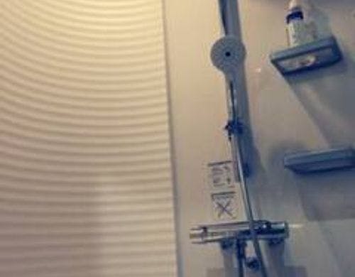 共用シャワー【レインシャワー・椅子付】