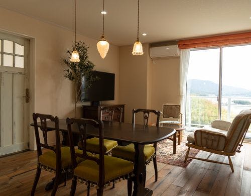 W202瞳(ひとみ)リビングルーム