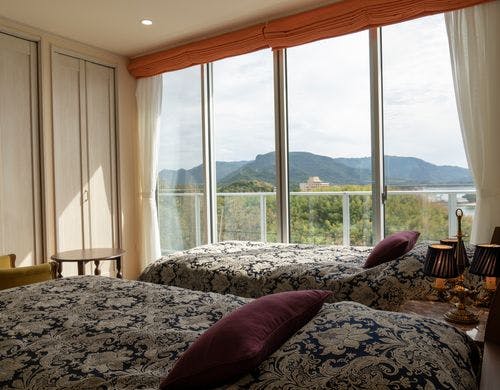 W202瞳(ひとみ)ベッドルーム