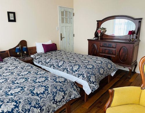 W202瞳(ひとみ)ベッドルーム