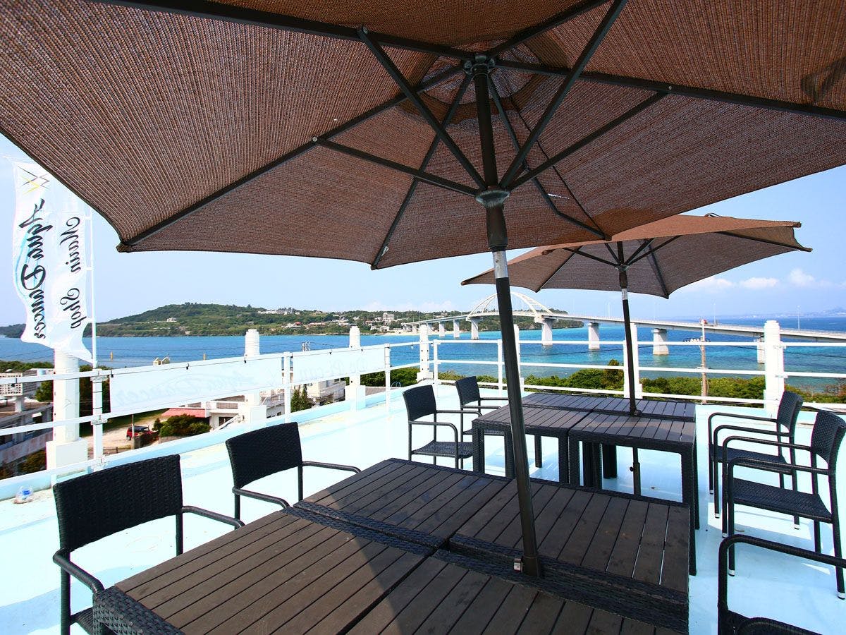 푸른 하늘과 푸른 바다, 절경의 테라스