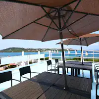 푸른 하늘과 푸른 바다, 절경의 테라스