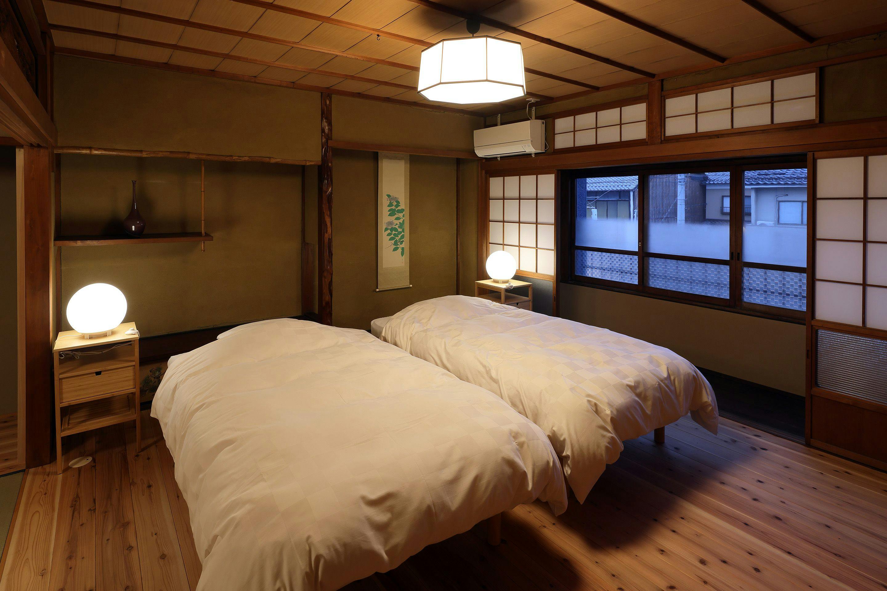 Bilik 4 orang_Katil double