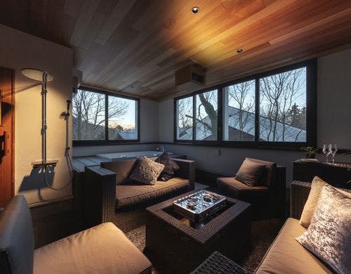 サウナ・ジャグジー・スクリーン完備