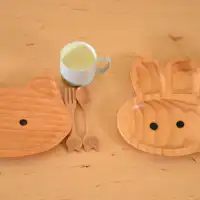 เรามีชุดจานชามสำหรับเด็กเตรียมไว้ให้