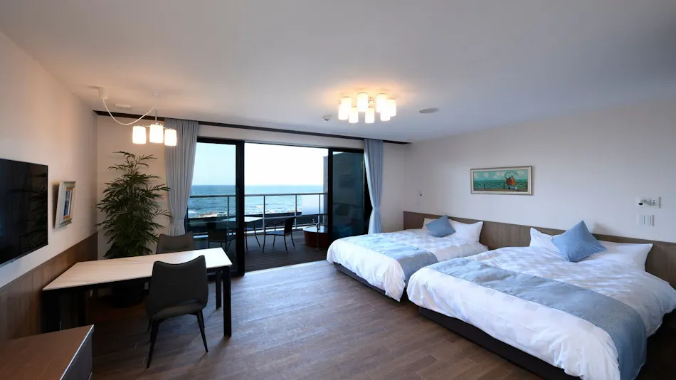 Toshimaya Villa: Sea and Sky and...