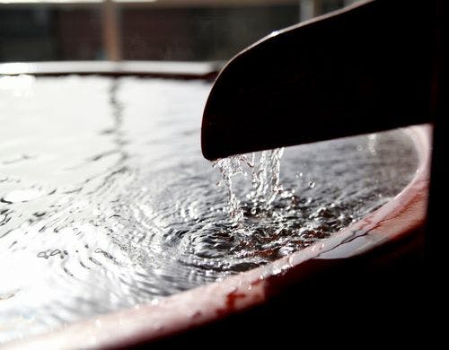 源泉掛け流しの露天風呂