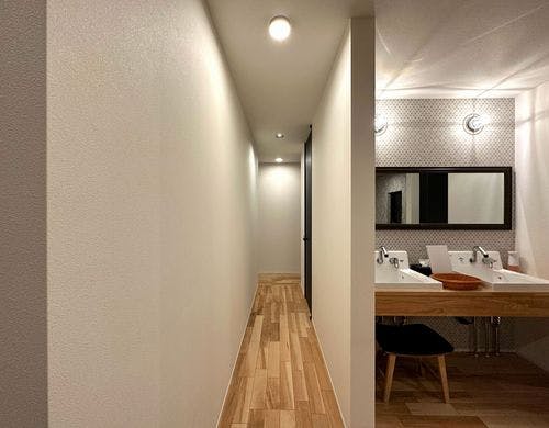 二階フロアの廊下