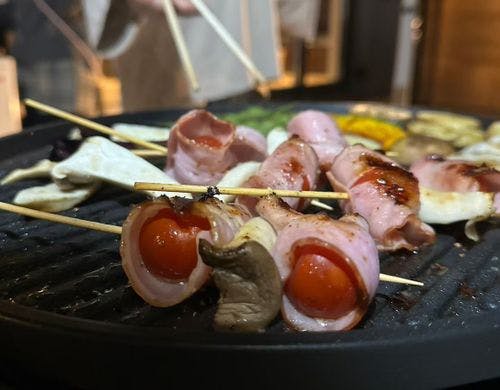 広い庭でみんなでBBQが出来ます。