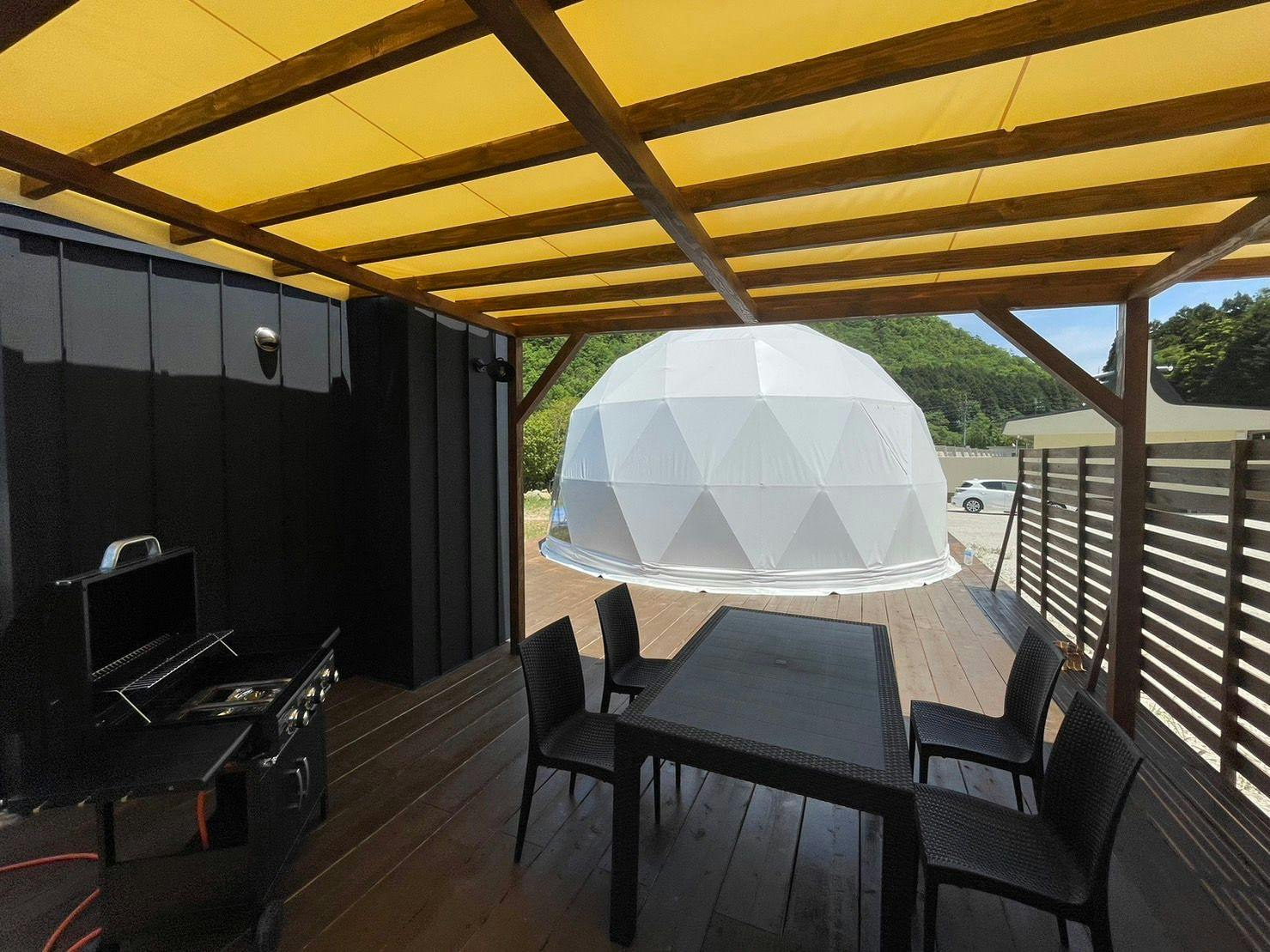 K&B Glamping Castle in the Sky